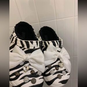 Brand New Customized Zebra Print Crocs with Bow and Gems & Faux Fur Insole